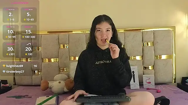 lilimini032 online show from 02-17-26, 08:17