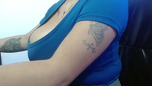 violletha online show from 04-10-26, 12:12