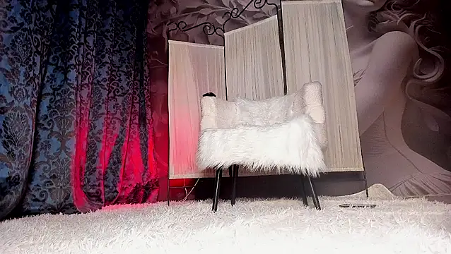 IrenePearcy online show from 04-24-26, 07:21