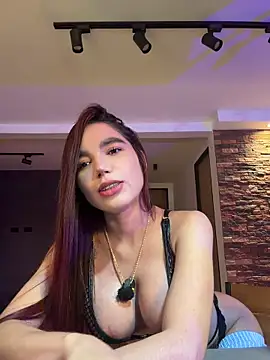 Snapshot of carolynnetrujillo chatting on 05-18-26, 04:07 carolynnetrujillo online show from 05-18-26, 04:07