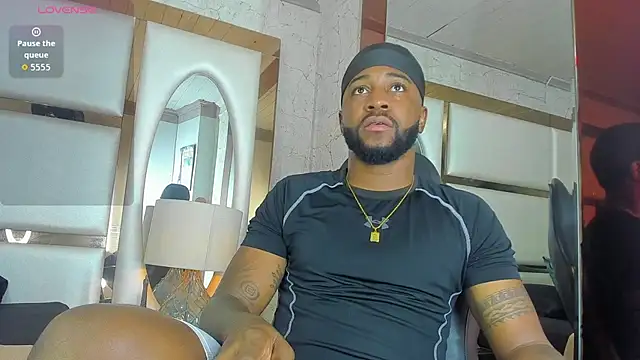 Drake Nassir4 online show from 11-25-25, 01:55