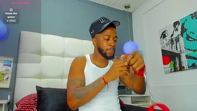 Drake Nassir4 online show from 10-24-25, 03:49