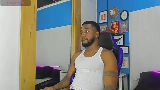 Drake Nassir4 online show from 10-22-25, 09:13