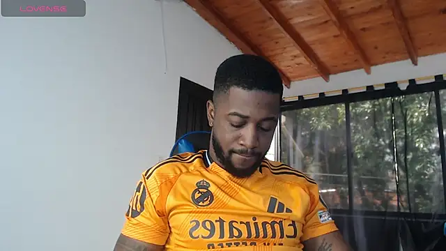 Snapshot of Drake_Nassir4 chatting on 02-23-26, 04:18 Drake Nassir4 online show from 02-23-26, 04:18