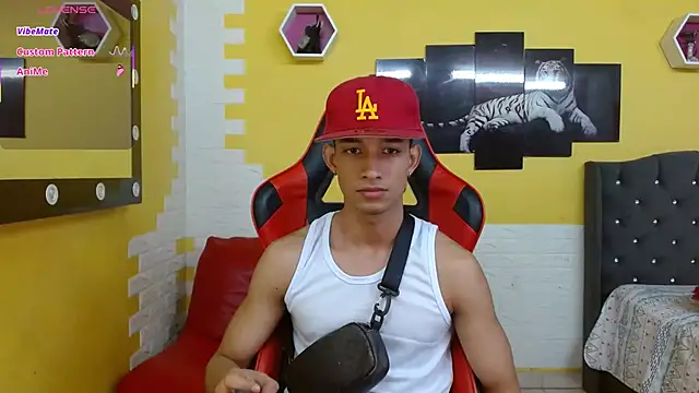 jose sexycumm online show from 12-04-25, 07:57