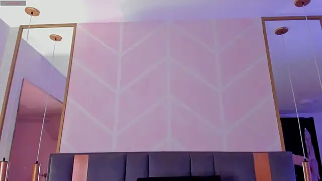 GabyPetit online show from 02-11-26, 07:58