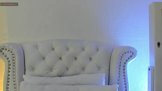 GabyPetit online show from 03-31-26, 07:49