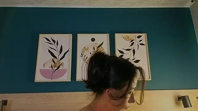 GabyPetit online show from 11-05-25, 08:12