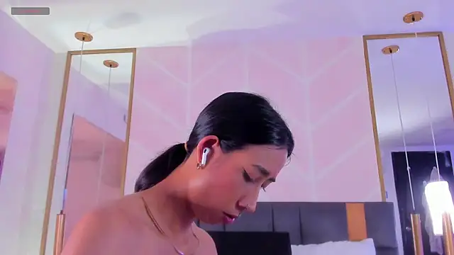 GabyPetit online show from 12-01-25, 07:59