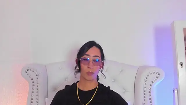 GabyPetit online show from 04-07-26, 07:48