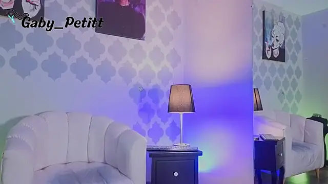 GabyPetit online show from 06-03-26, 07:51
