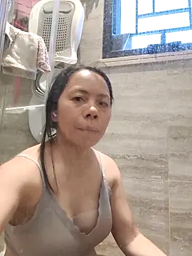 doggiepossession online show from 11-17-25, 05:11