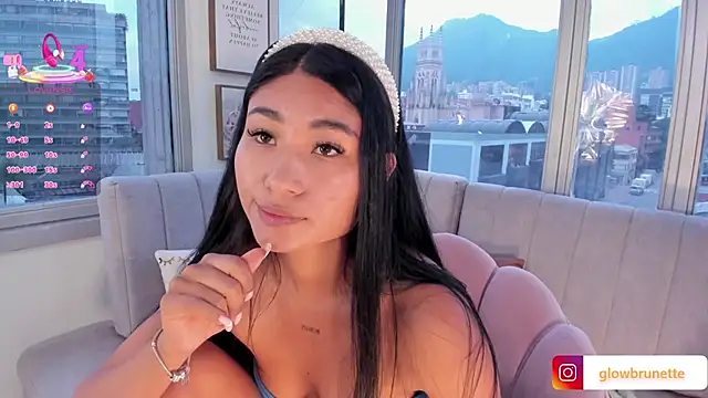 Megan Lim online show from 02-20-25, 01:30