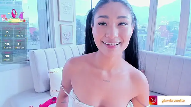 Megan Lim online show from 03-01-25, 01:29