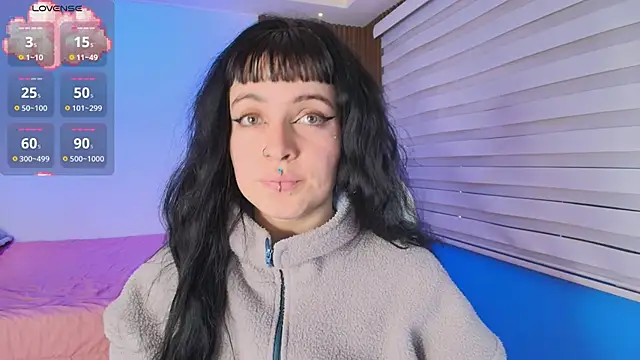 Snapshot of Lucy_Smith2 chatting on 09-30-25, 07:53 Lucy Smith2 online show from 09-30-25, 07:53