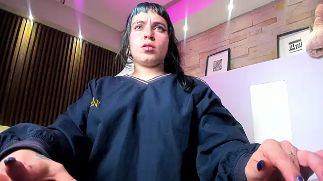 Lucy Smith2 online show from 04-02-26, 04:57