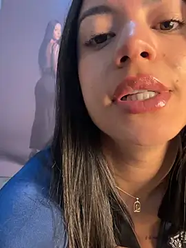 Snapshot of Elamesmamorena chatting on 05-29-26, 10:43 Elamesmamorena online show from 05-29-26, 10:43