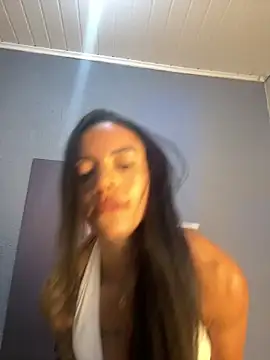 Snapshot of Elamesmamorena chatting on 06-04-26, 10:36 Elamesmamorena online show from 06-04-26, 10:36
