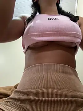 Elamesmamorena online show from 04-15-26, 10:21