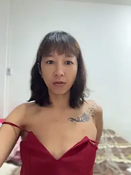 lovelinlyth online show from 05-05-26, 02:09