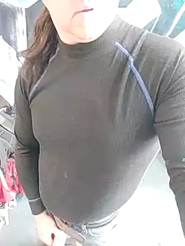 Boo-boo kittyfux online show from 11-18-25, 02:20