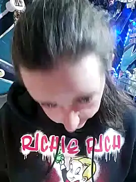 Boo-boo kittyfux online show from 10-27-25, 02:56