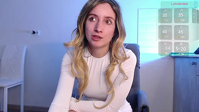 Eva Hailey  online show from 01-17-25, 08:34