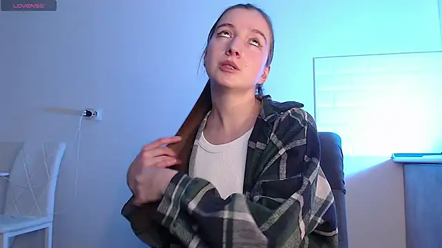 Eva Hailey  online show from 01-11-26, 04:41