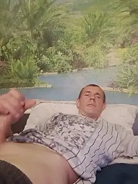 Snapshot of MachoXRallph chatting on 11-19-25, 08:36 MachoXRallph online show from 11-19-25, 08:36