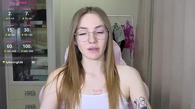 littlevildevil online show from 02-06-25, 10:47