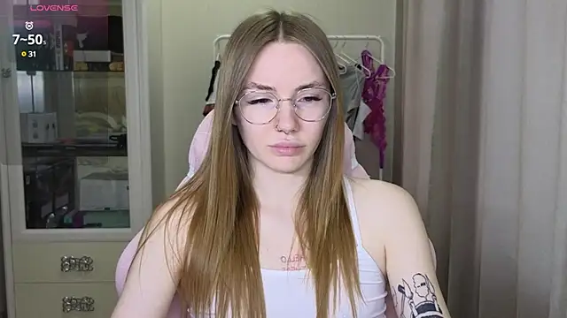 littlevildevil online show from 02-21-25, 11:55