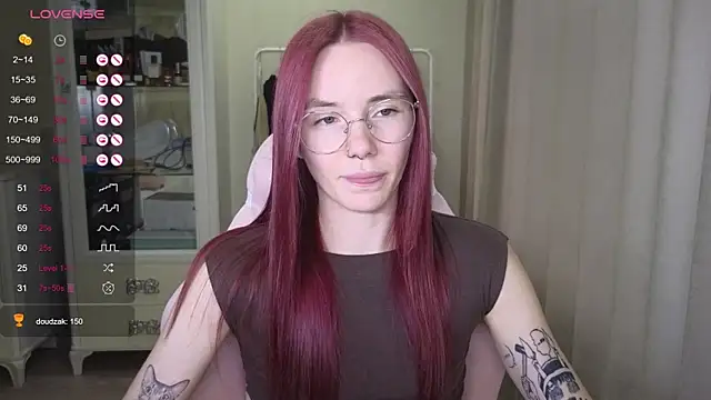littlevildevil online show from 09-19-25, 11:03
