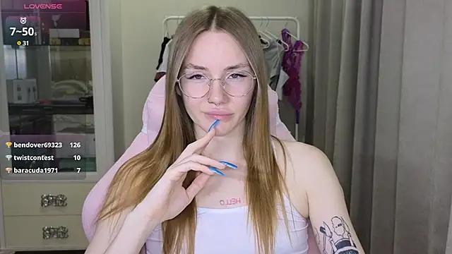 littlevildevil online show from 02-21-25, 02:59