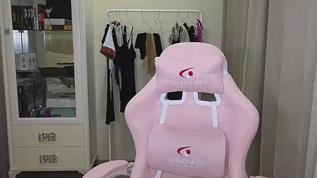 littlevildevil online show from 01-30-25, 03:08