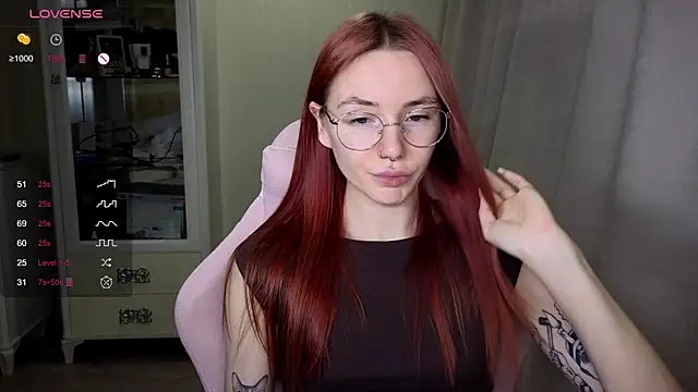 littlevildevil online show from 10-28-25, 10:47