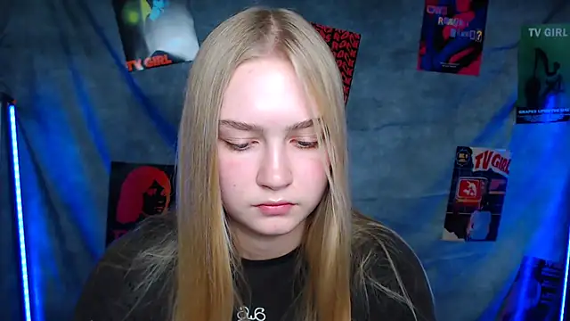 MademoiselleCl online show from 11-11-25, 01:39