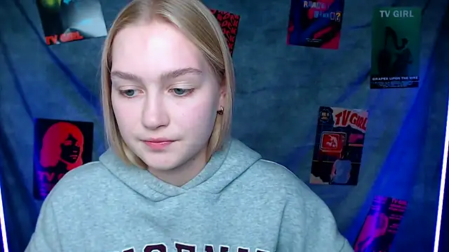 MademoiselleCl online show from 10-24-25, 01:32