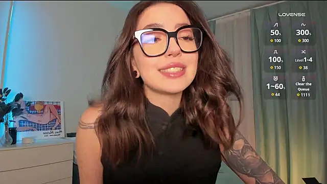 Oh My Dianee online show from 11-24-25, 07:19