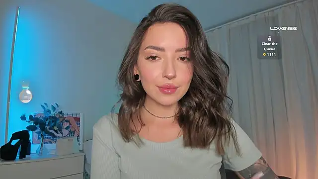 Oh My Dianee online show from 09-18-25, 07:22