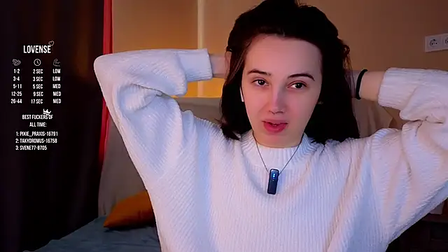 GillianDowdey online show from 10-09-25, 03:07