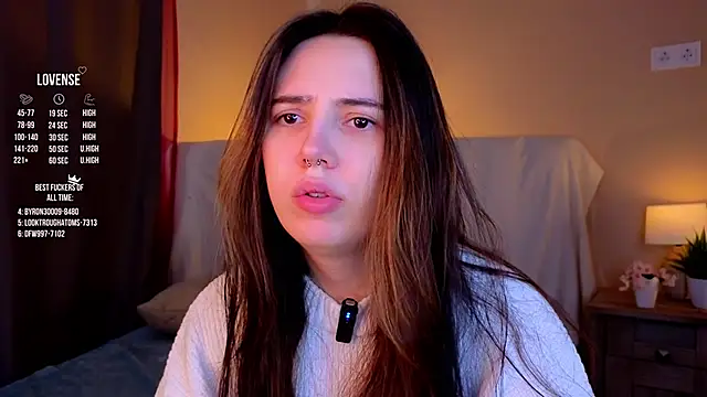 GillianDowdey online show from 10-12-25, 02:57