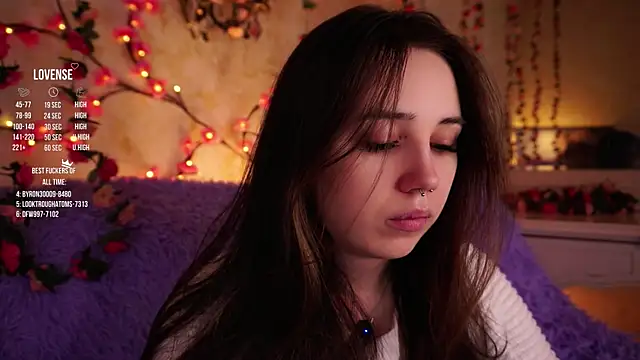 GillianDowdey online show from 12-19-25, 02:48