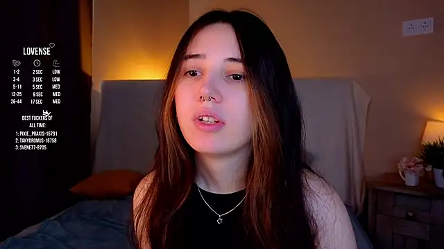 GillianDowdey online show from 09-23-25, 02:51