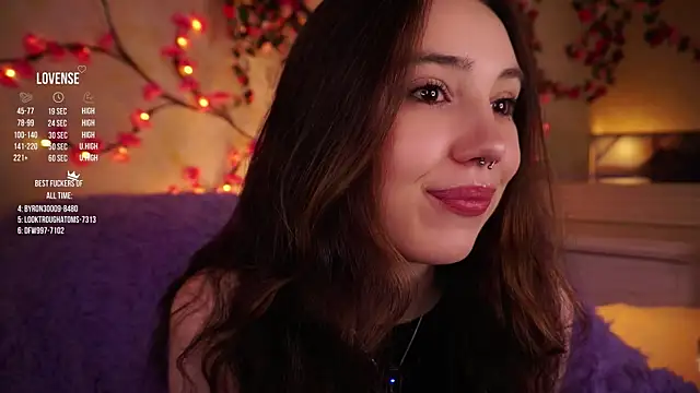 GillianDowdey online show from 12-04-25, 02:21