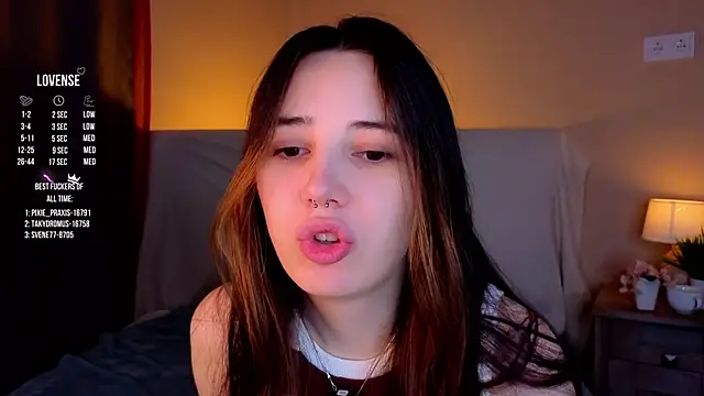 GillianDowdey online show from 10-04-25, 02:57