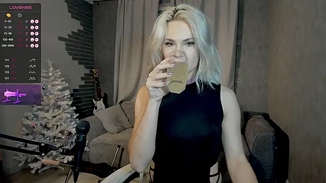 Milena marshmalows online show from 12-22-24, 07:21