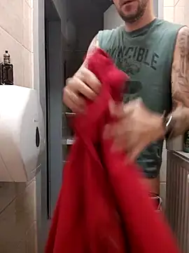 Snapshot of Inkazulu chatting on 11-01-25, 06:51 Inkazulu online show from 11-01-25, 06:51