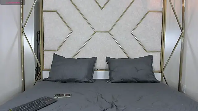 VickyBuunny online show from 09-12-25, 02:17