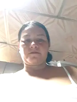 Snapshot of lupita_2023 chatting on 09-25-25, 03:07 lupita 2023 online show from 09-25-25, 03:07
