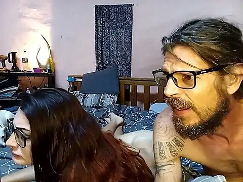 Snapshot of hornyhippies0080 chatting on 09-11-25, 06:30 hornyhippies0080 online show from 09-11-25, 06:30